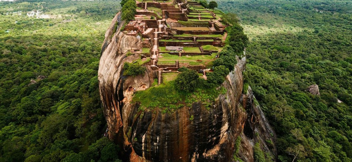 dylan-shaw-smUAKwMT8XA-unsplash